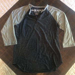 Men’s Gray Baseball Tee